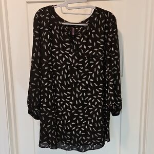 NYDJ Black/White Feather Blouse 1X